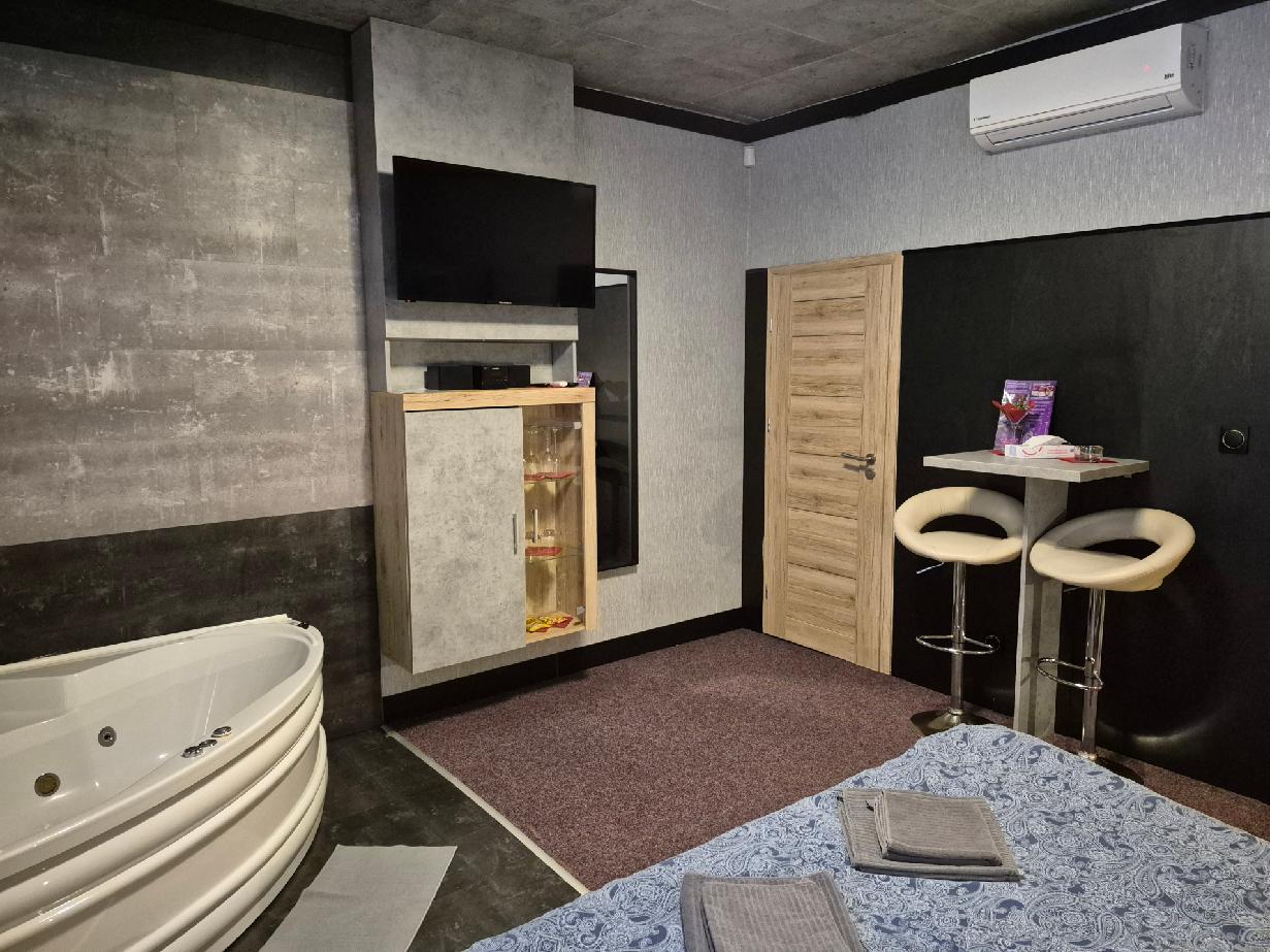 milenecký azyl ostrava klimatizovaný diskrétní pokoj Relax Plus